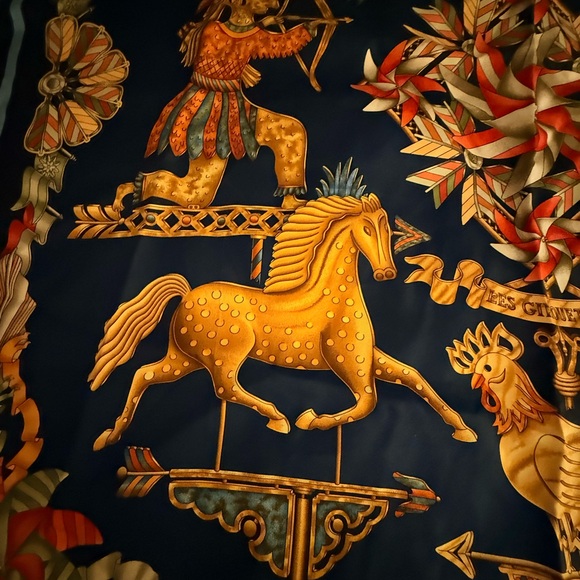 *****Vintage*****Hermes silk scarf - Picture 4 of 8